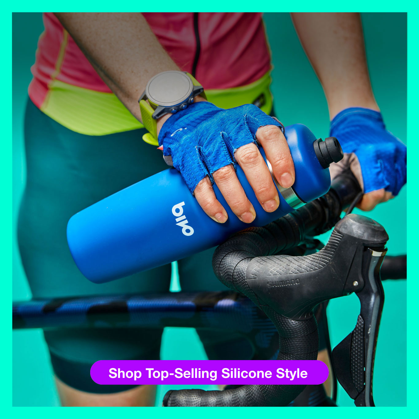 All Colored Bivo bottles come with a soft-touch, grippy silicone finish.